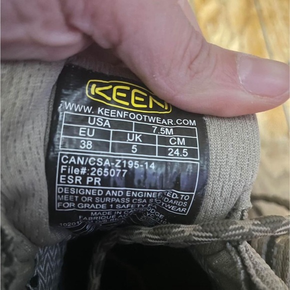 Keen Oshawa steel toe boots - 7.5 women - Picture 2 of 2